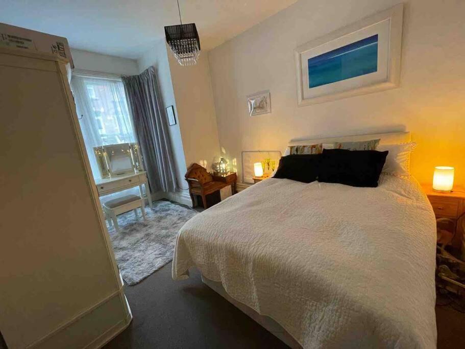 One/Two Bedroom Apartment Close To Sea & Centre Hastings Dış mekan fotoğraf